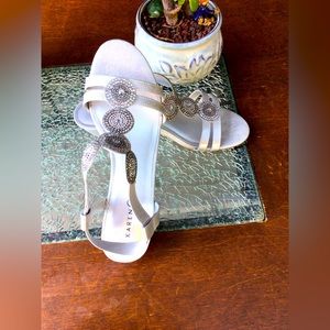 Beautifully made sandals.